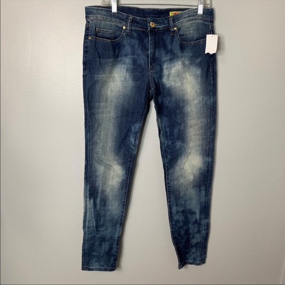 Blank NYC Skinny Bleached Jeans Sz 31 NWT - Picture 1 of 3
